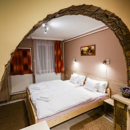 Lara Apartman Kisvárda Exterior photo